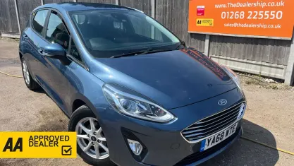 Used Ford Fiesta Zetec 101 HP (74 kW) 2018 Blue Hatchback