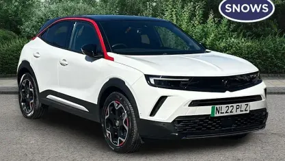 Używany Vauxhall Mokka SRi 100 kW (136 KM) 2022 Biały SUV