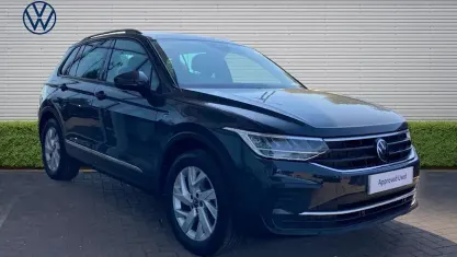 Used VW Tiguan Life 131 HP (96 kW) 2023 Grey SUV