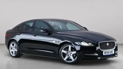 Used Jaguar XE Ingenium 200 HP (147 kW) 2019 Black Sedan