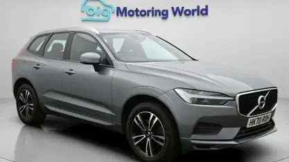 Used Volvo XC60 Momentum 250 HP (183 kW) 2021 Grey SUV