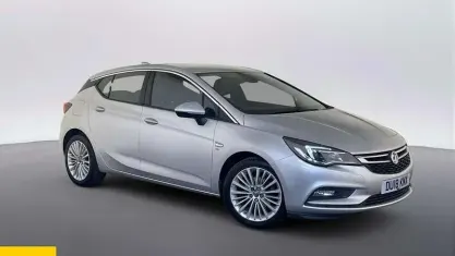 Begagnad Vauxhall Astra Elite 150 HK (110 kW) 2018 Silver Halvkombi