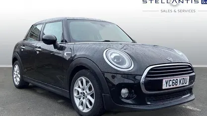 Used Mini Cooper Hatch 136 HP (100 kW) 2018 Blue Hatchback