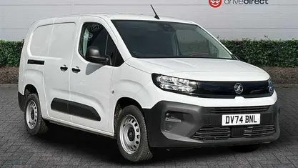 White Used 2024 Vauxhall Combo S MPV | £14,141 (Fair price)