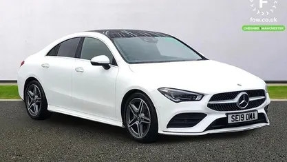 Used Mercedes CLA220 AMG Line Premium Plus 190 HP (139 kW) 2019 White Sedan