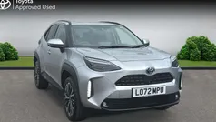 Used 2024 Toyota Yaris Hybrid Estate | £22,392 (Fair price)