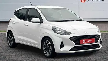 White Used 2024 Hyundai i10 Advanced Hatchback | £12,350 (Fair price)