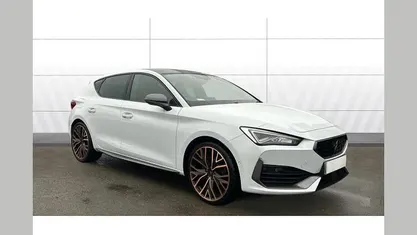 White Used 2024 Cupra Leon VZ2 Hatchback | £22,662 (Fair price)