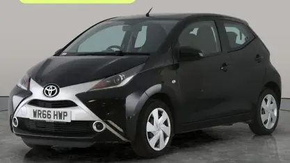 Used Toyota Aygo X-play 69 HP (50 kW) 2018 Hatchback
