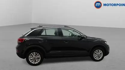 Used VW T-Roc Life 150 HP (110 kW) 2025 SUV