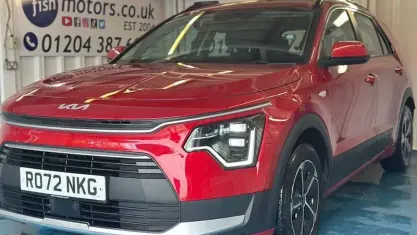 Used Kia Niro 141 HP (103 kW) 2022 Red SUV