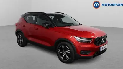 Begagnad Volvo XC40 R-Design 163 HK (119 kW) 2020 Röd SUV