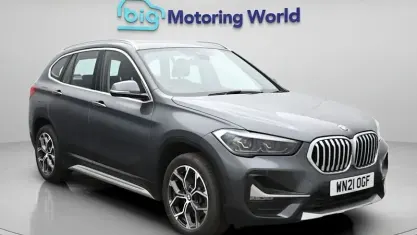 Begagnad BMW X1 xLine 192 HK (141 kW) 2021 Grå SUV