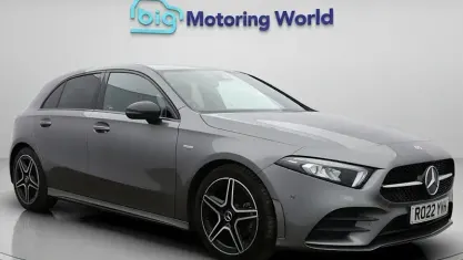 Używany Mercedes A200 Executive 163 KM (119 kW) 2022 Szary Hatchback