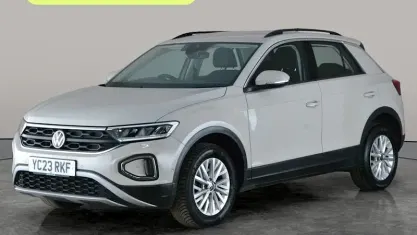 Usata VW T-Roc Life 110 CV (80 kW) 2023 Grigio SUV