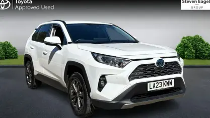 Usado Toyota RAV4 Design 218 HP (160 kW) 2025 SUV