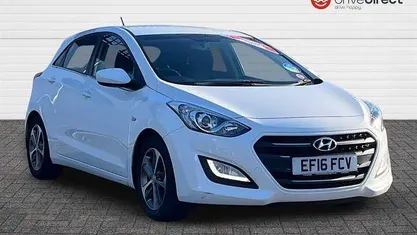 White Used 2016 Hyundai i30 SE Hatchback | £8,295 (Fair price)