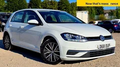 Used 2018 VW Golf VII SE Hatchback | £10,988 (Fair price)