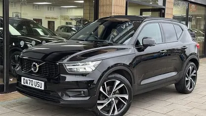 Used 2020 Volvo XC40 R-Design Pro SUV | £21,965 (Fair price)