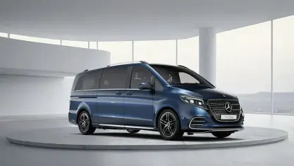New Mercedes V220 Premium 163 HP (119 kW) 2026 MPV