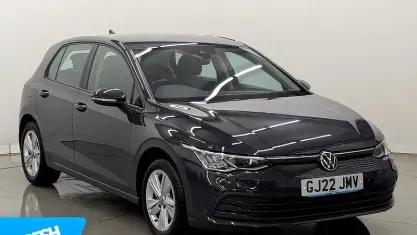 Używany VW Golf VIII Life 110 KM (80 kW) 2022 Szary Hatchback