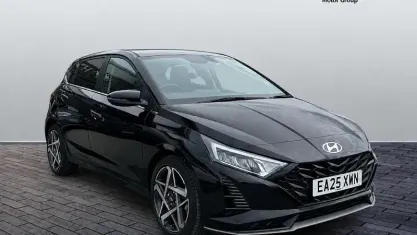 Used Hyundai i20 Premium 101 HP (74 kW) 2025 Black Hatchback