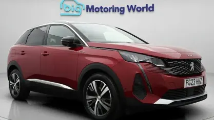 Used Peugeot 3008 Allure+ 300 HP (220 kW) 2023 Red SUV