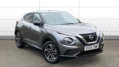Usado Nissan Juke N-Connecta 114 CV (83 kW) 2025 Gris SUV