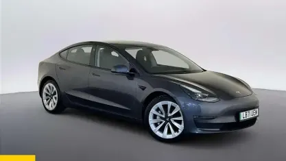 Używany Tesla Model 3 Long Range AWD 258 kW (351 KM) 2023 Sedan/Limuzyna