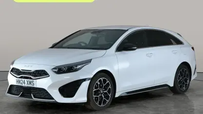 Usado Kia ProCeed GT-Line 160 CV (117 kW) 2023 Blanco Familiar