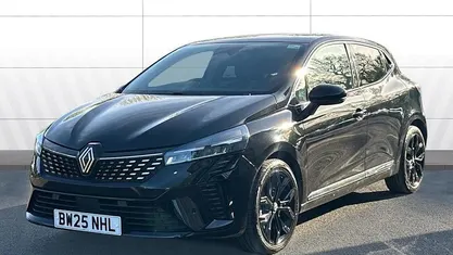 Used Renault Clio V Techno 143 HP (105 kW) 2025 Black Hatchback