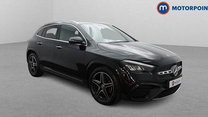 Begagnad Mercedes GLA200 Executive 163 HK (119 kW) 2025 Svart SUV