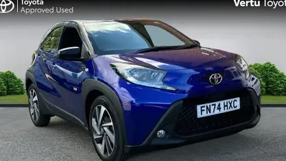 Used Toyota Aygo X 72 HP (52 kW) 2024 Blue SUV