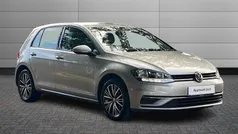 Used 2017 VW Golf VII SE Hatchback | £9,990 (Fair price)