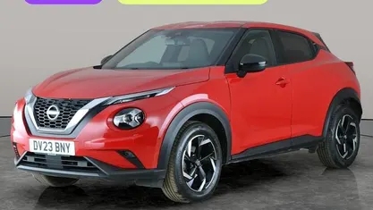 Used Nissan Juke N-Connecta 114 HP (83 kW) 2023 Red SUV