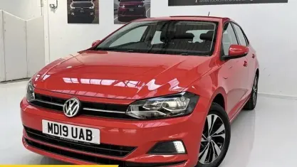 Used VW Polo SE 95 HP (69 kW) 2019 Red Hatchback