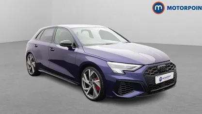 Begagnad Audi S3 Sportback Black Edition 310 HK (228 kW) 2023 Blå Halvkombi