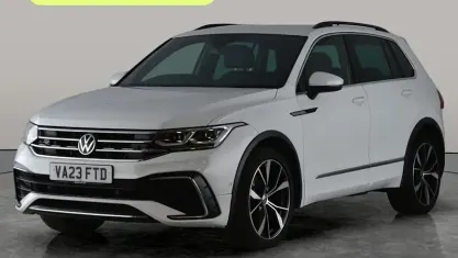 Używany VW Tiguan R-line 150 KM (110 kW) 2023 Biały SUV