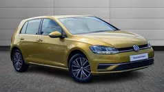 Used 2017 VW Golf VII SE Hatchback | £11,950 (Fair price)