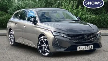 Używany Peugeot 308 SW Allure Premium 179 KM (131 kW) 2023 Szary Kombi