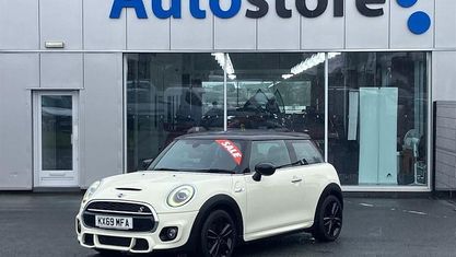Used Mini Cooper S Hatch 192 HP (141 kW) 2019 White Hatchback