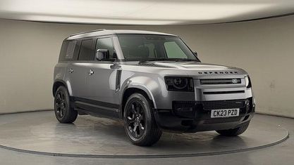 Używany Land Rover Defender Dynamic 300 KM (220 kW) 2023 Szary SUV