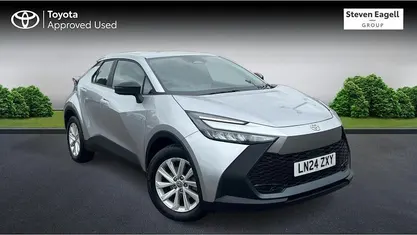 Used 2025 Toyota C-HR SUV | £22,791 (Fair price)