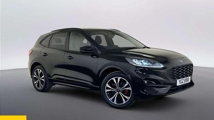 Usado Ford Kuga ST-Line X 225 CV (165 kW) 2023 Negro SUV