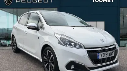 Used Peugeot 208 S 82 HP (60 kW) 2019 White Hatchback