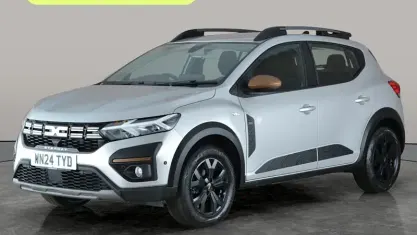 Usado Dacia Sandero Extreme 91 HP (66 kW) 2024 Cinzento Citadino
