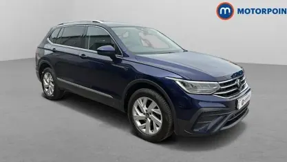 Used VW Tiguan Allspace Life 150 HP (110 kW) 2023 Blue SUV