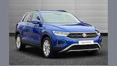 Blue Used 2022 VW T-Roc Life SUV | £18,950 (Fair price)