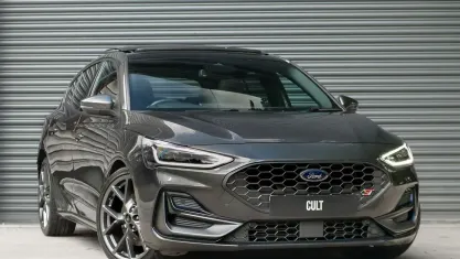 Used Ford Focus ST 280 HP (205 kW) 2023 Grey Hatchback