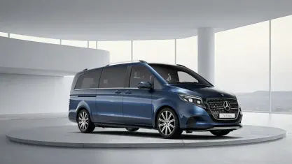 New Mercedes V300 Premium 237 HP (174 kW) 2026 MPV